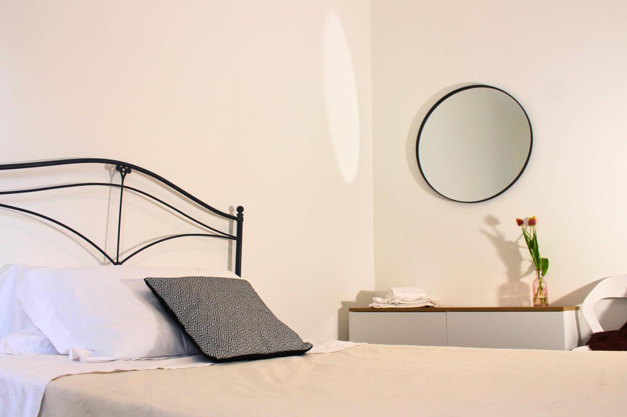 Dimidium Apartment *